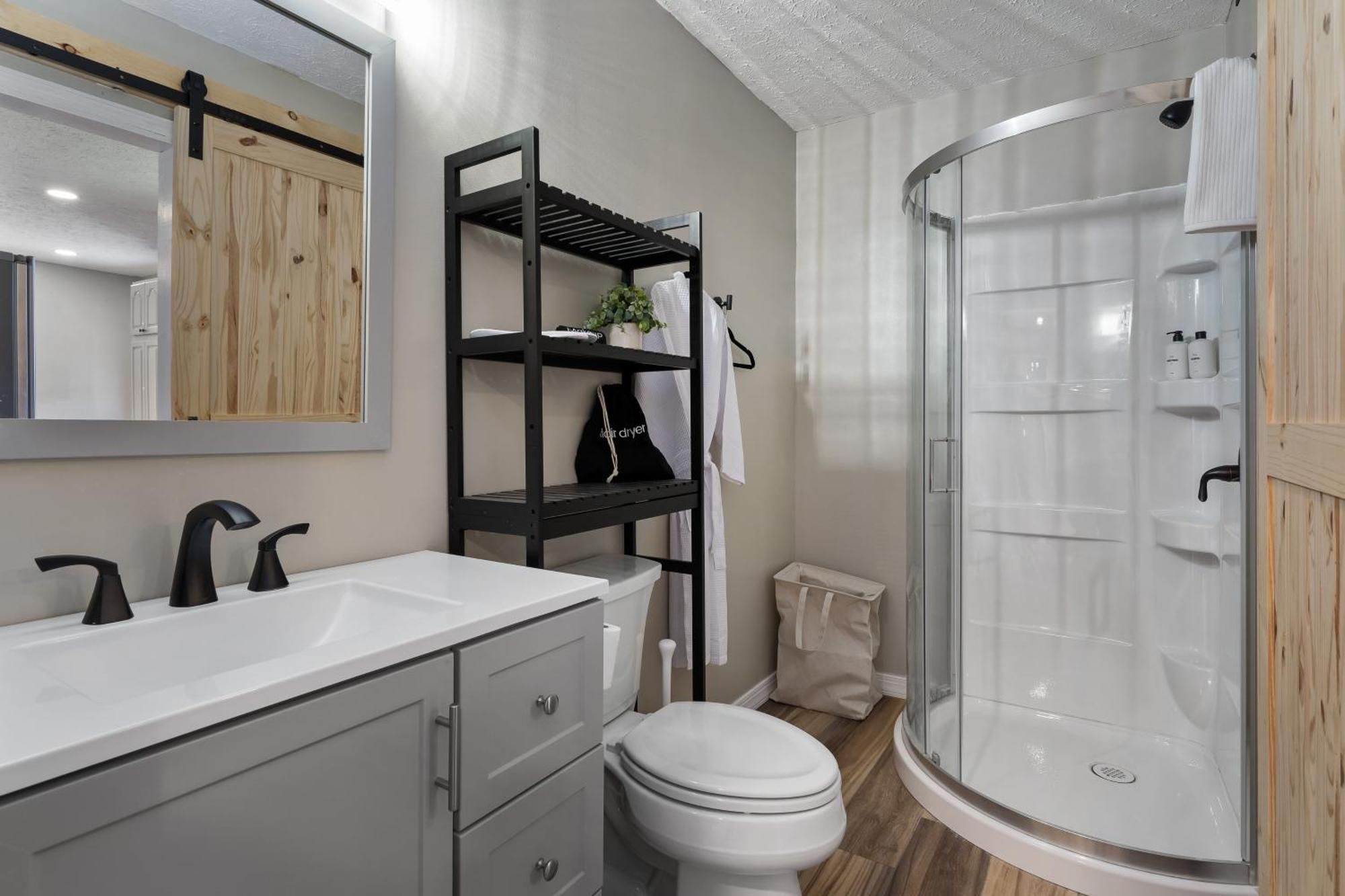 Spacious Cabin Near Hocking Hills And Caves With Hot Tub And Firepit Laurelville Eksteriør bilde