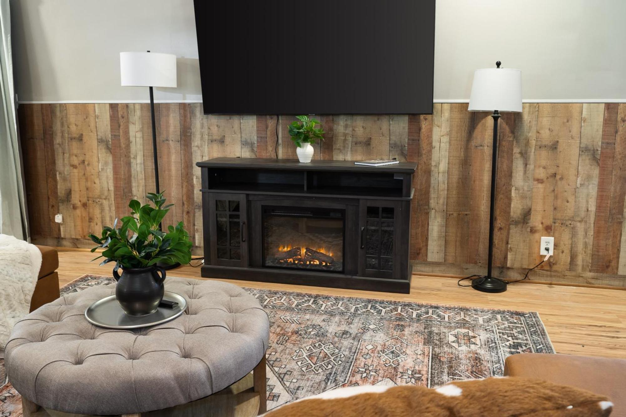 Spacious Cabin Near Hocking Hills And Caves With Hot Tub And Firepit Laurelville Eksteriør bilde