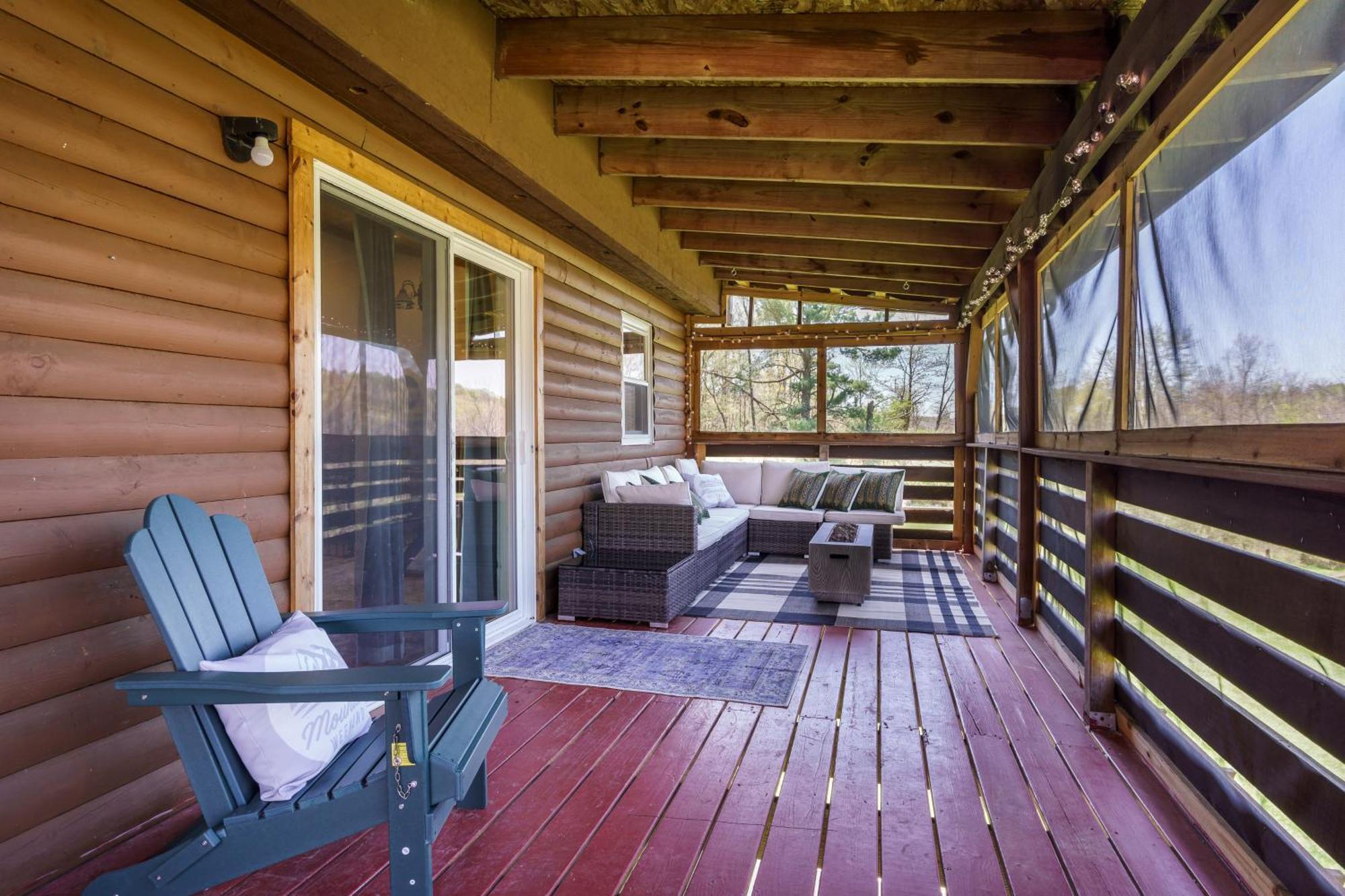 Spacious Cabin Near Hocking Hills And Caves With Hot Tub And Firepit Laurelville Eksteriør bilde